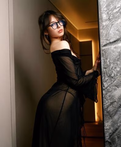 Lokhandwala aged housewife Call Girl